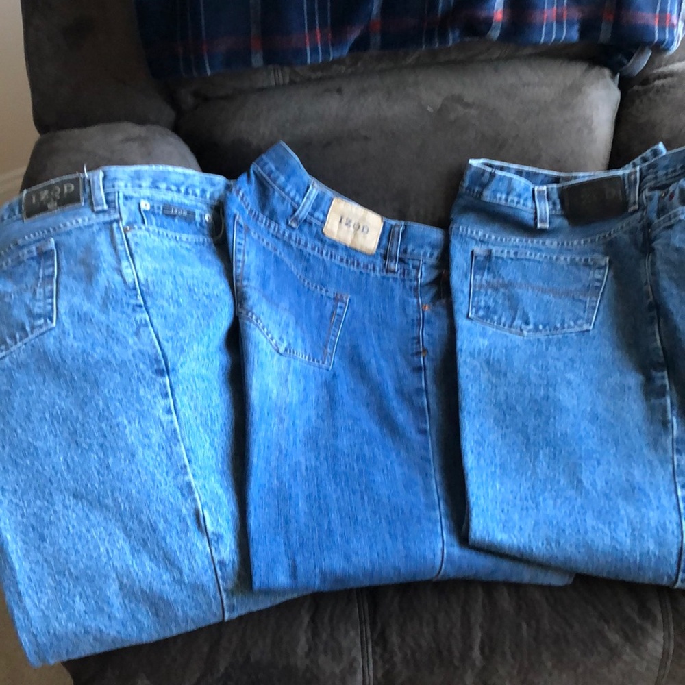 3 separate Mens IZOD jeans